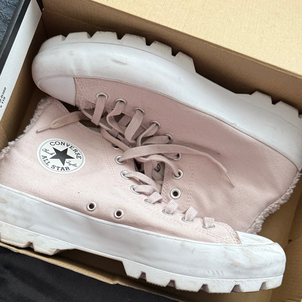 Converse Women's Light Pink High-Top Sneakers